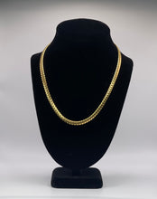 Load image into Gallery viewer, Gold Chain Necklace
